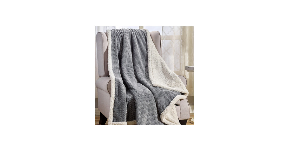 Ultra Soft Braided Reversible Sherpa Throw
